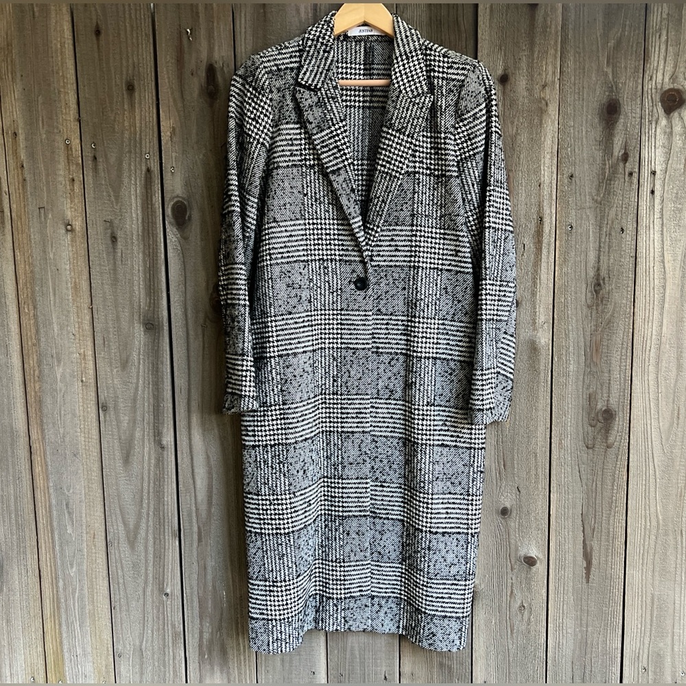 Oversized black white plaid coat